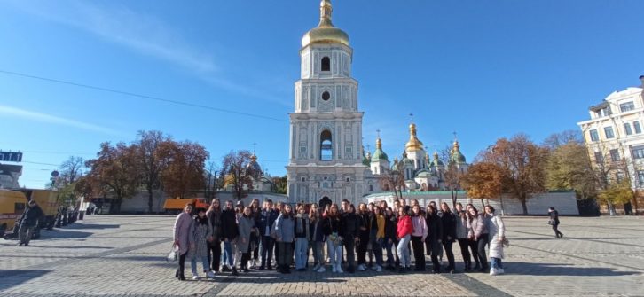 Реалізація освітнього проєкту Школа молодого політика 01