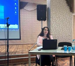 Начальник відділу освіти провів підсумкову нараду 08