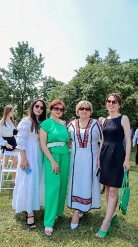 Урочистості з нагоди вручення свідоцтв 34