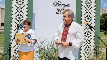 Урочистості з нагоди вручення свідоцтв 36