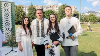 Урочистості з нагоди вручення свідоцтв 39