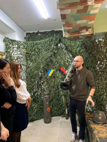 Учасниці Школи молодого керівника відвідали унікальний музей 05