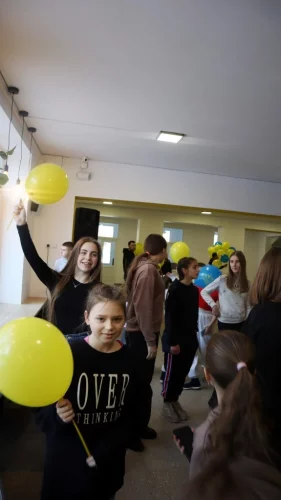 У Новояворівській школі відкрили новий затишний простір 06