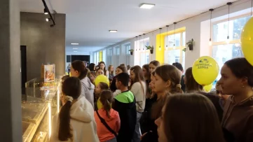 У Новояворівській школі відкрили новий затишний простір 07