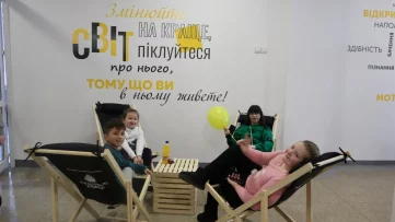 У Новояворівській школі відкрили новий затишний простір 12