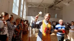 Відкрили новозбудований спортзал 08